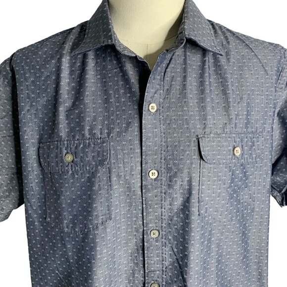 Van Heusen Button Up Short Sleeve Shirt L Blue Circles Pockets Collar Cotton - Picture 2 of 6